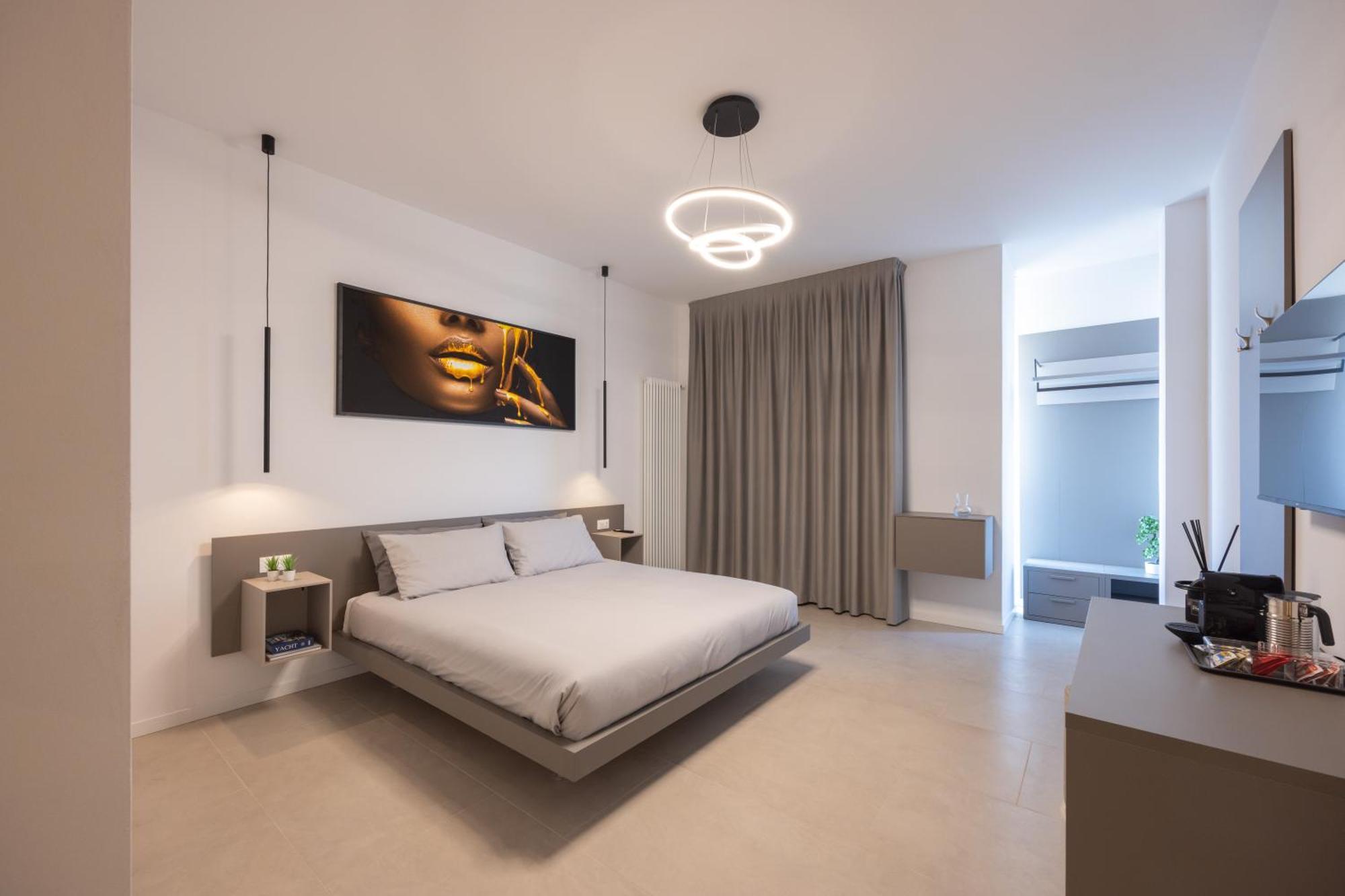 Luxury Station Suite Болонья Екстер'єр фото