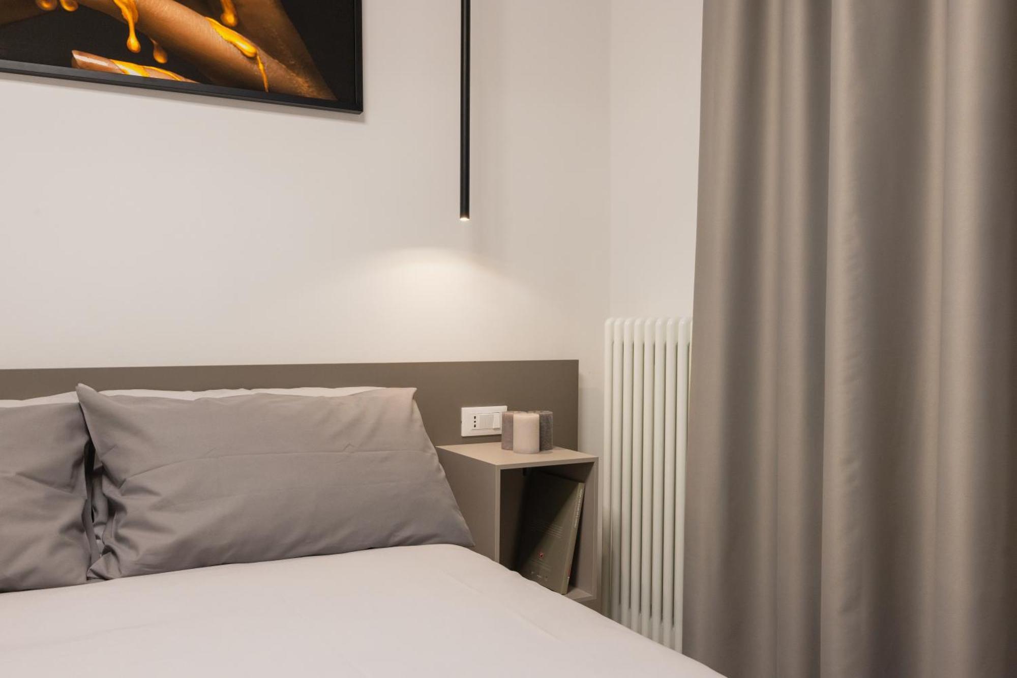 Luxury Station Suite Болонья Екстер'єр фото