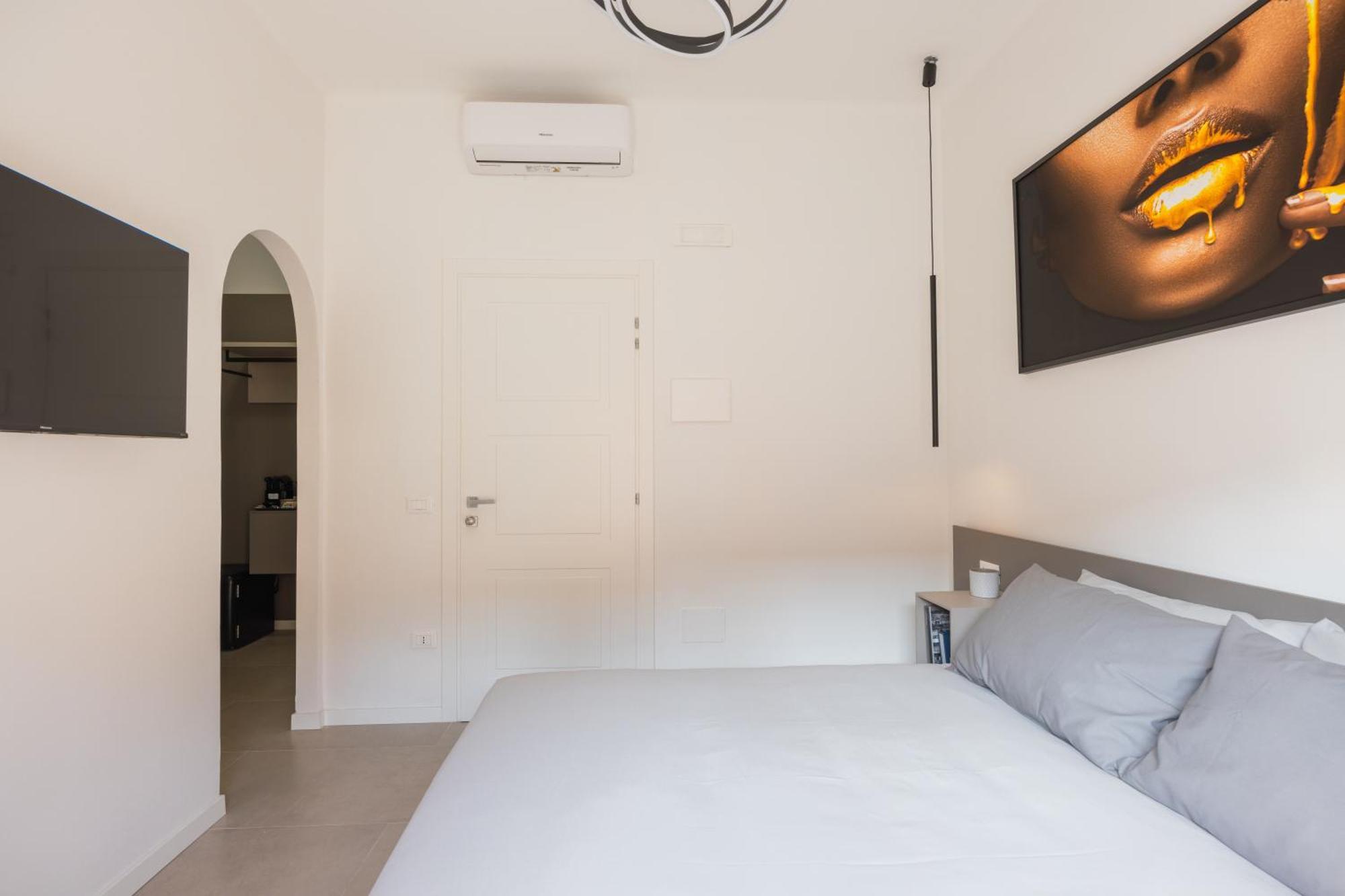 Luxury Station Suite Болонья Екстер'єр фото