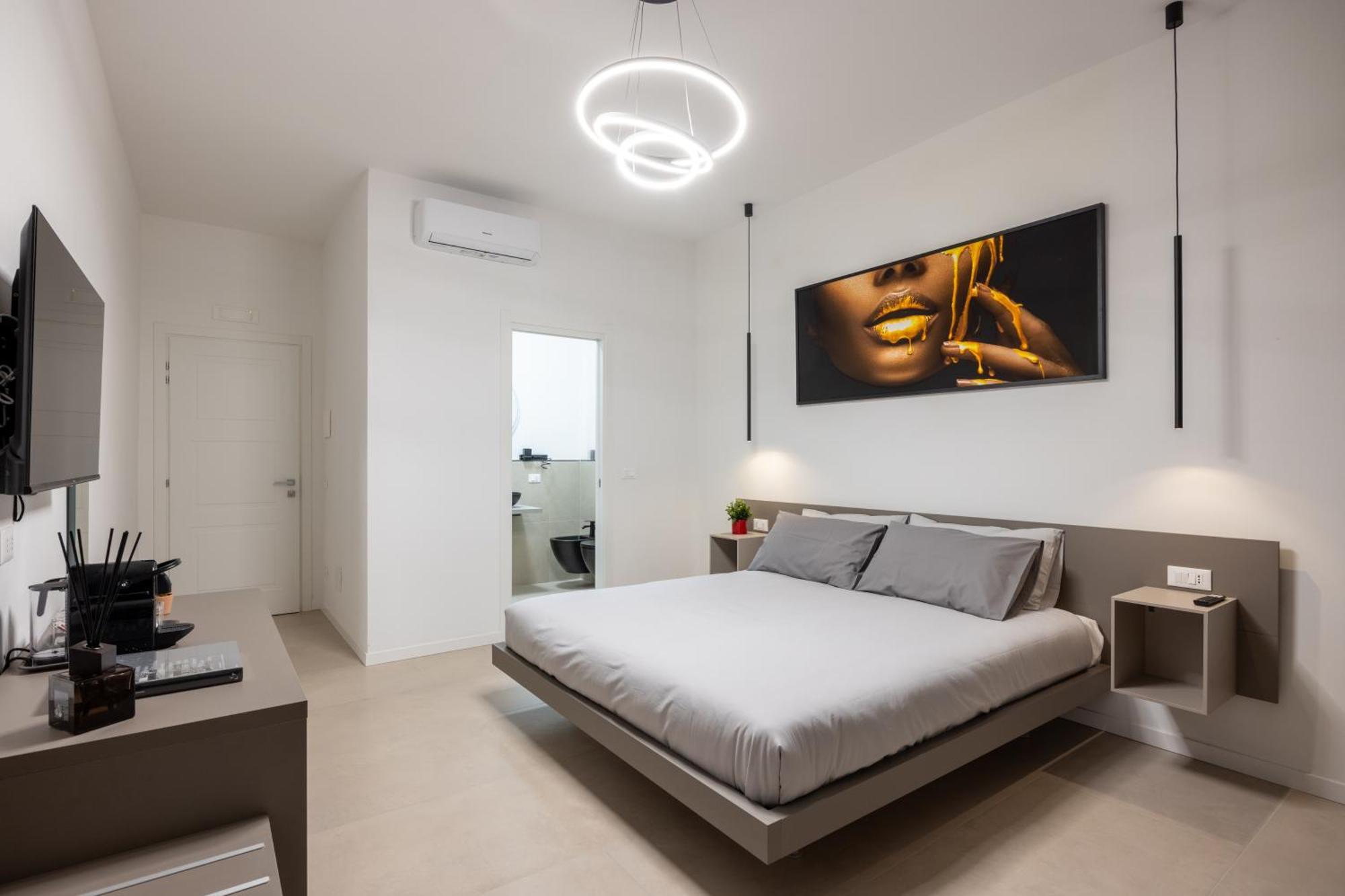 Luxury Station Suite Болонья Екстер'єр фото