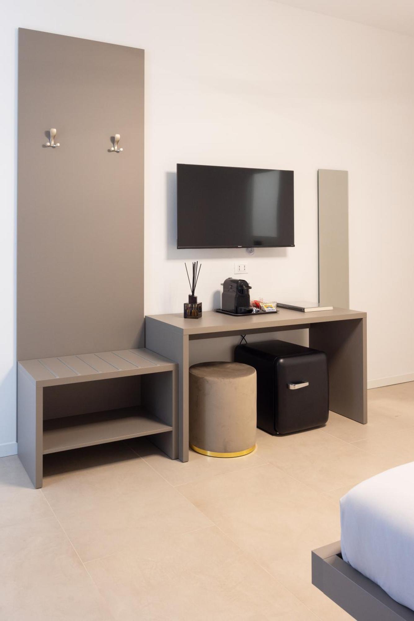 Luxury Station Suite Болонья Екстер'єр фото